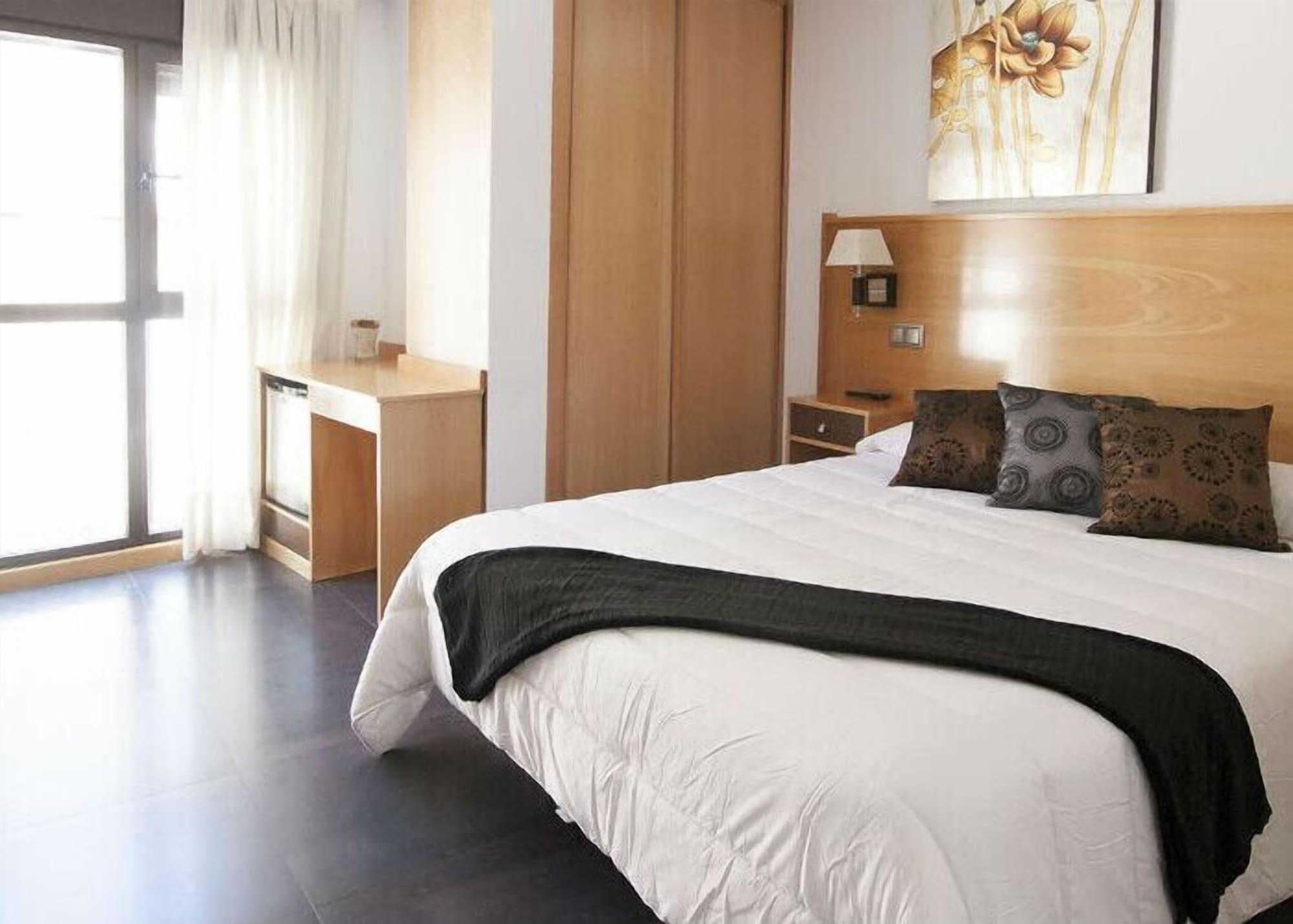 Hotel Real De Illescas Ngoại thất bức ảnh